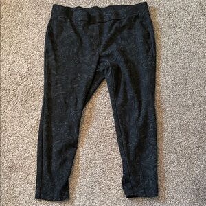 Style & Co. Black Paisley-Texture Leggings